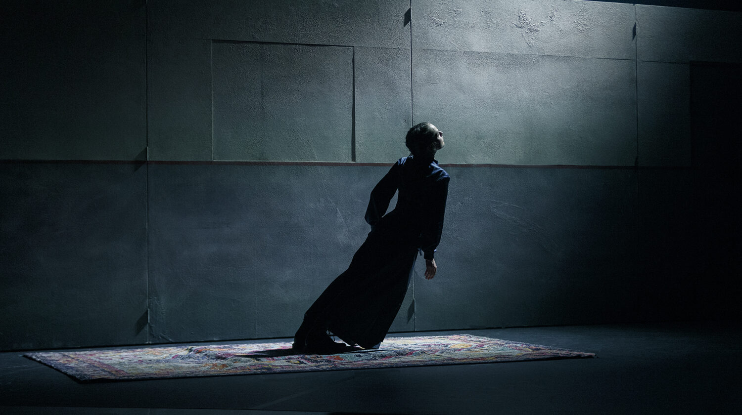 Danish Dance Theatre  –  THE MAKING OF LEANING TREE